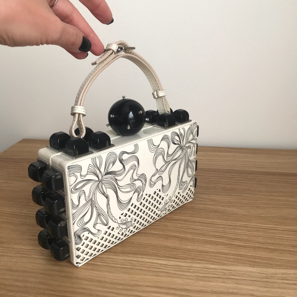 Tonya Hawkes limited edition mini bag - Picture 2 of 6